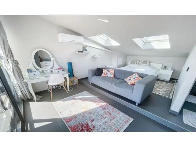 Casa Contemporanea en Roses Centro Cerca de la Playa