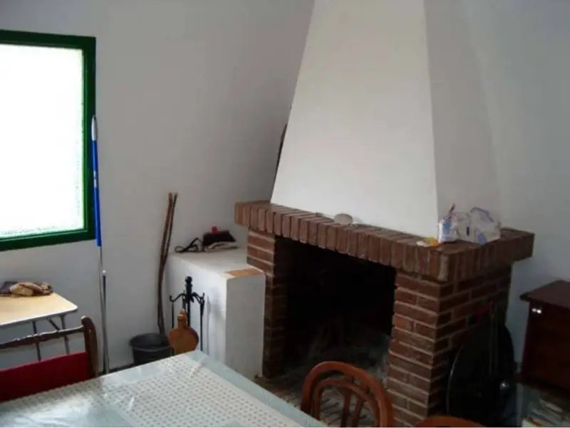 Casa de Campo en Onil con Chimenea y Parcela Grande