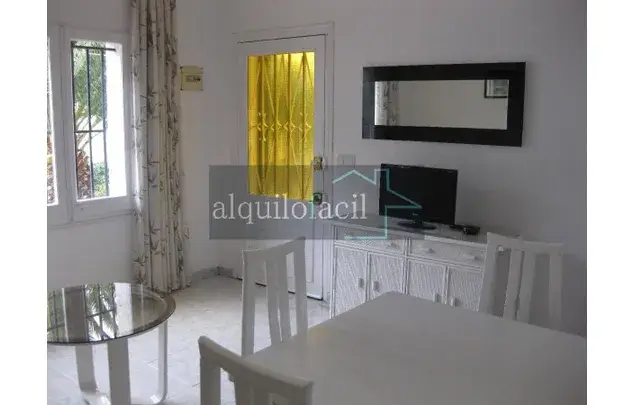 Apartamento 2 Dormitorios Rosas Amueblado Jardin Terraza