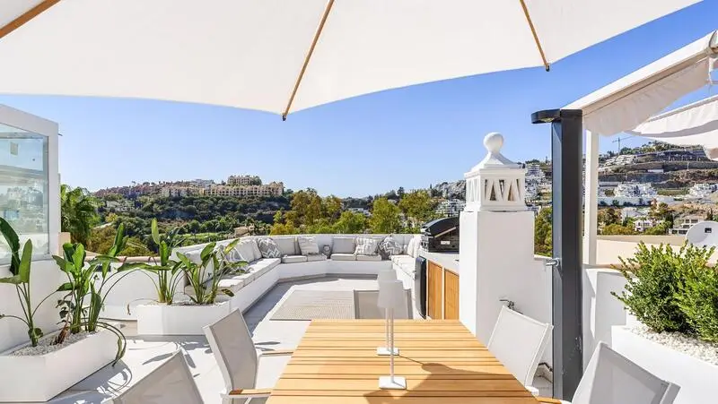 Villa en Venta Benahavis 3 Dormitorios Lujosa Moderna