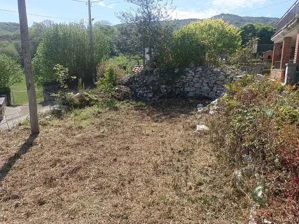 Casa de Piedra para Reformar en Asturias con Huertos