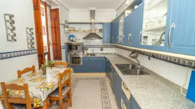 Dúplex en venta en el centro de Linares