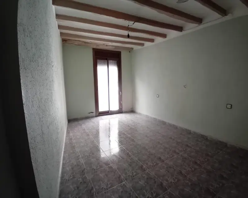 Casa Unifamiliar 232m2 3 Habitaciones 2 Baños Valls