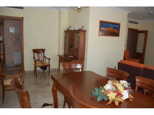 Piso en Venta en Albacete 190m2 6 Habitaciones 3 Baños