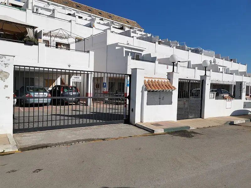 Garaje en Venta en Estepona UR Montesol-Las Abejeras