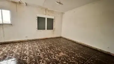 Piso en venta en Calle Proyecto, Número 230