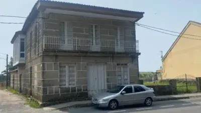 Casa en venta en Amoeiro