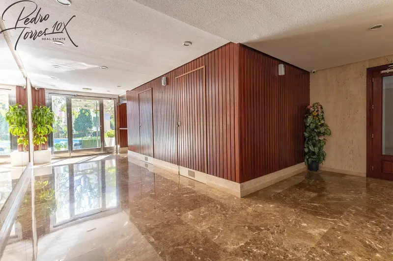 Venta de piso con piscina en Benidorm, Avenida Europa