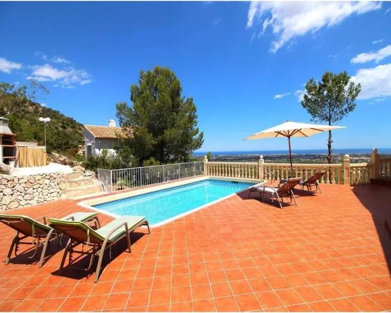 Venta Villa con piscina en Sella