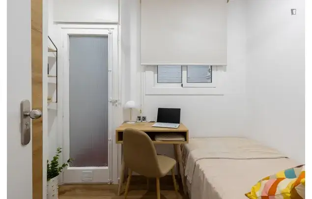 Alquiler Apartamento 3 Dormitorios Barcelona 3-24 Meses