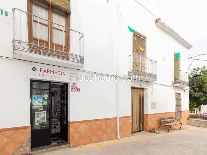 Chalet en Venta Pinos del Valle Granada 5 Dormitorios 2 Banos Gran Terraza