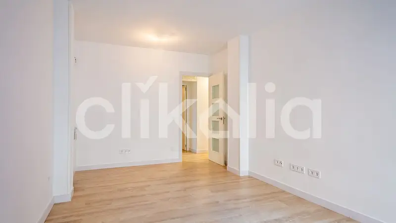 Piso en Calle Villaamil Madrid 3 dormitorios 2 baños