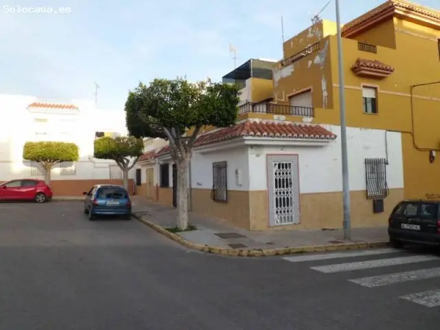 Local Comercial en Venta Santa Maria del Aguila Almeria