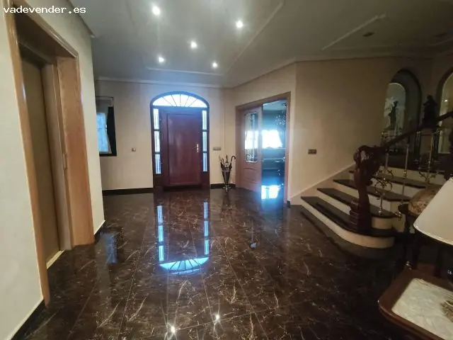 Casa en Alcázar de San Juan 700m2 6 Dormitorios Piscina