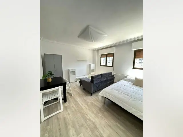 Habitacion Alquiler Pamplona Estudiantes Profesionales