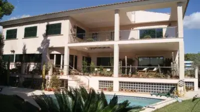Chalet en Venta en Palma de Mallorca con Piscina Privada
