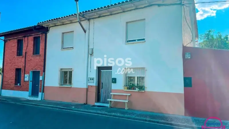 Casa en venta en Valdesogo de Abajo