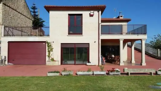 Chalet en Bueu con Vistas a la Ría