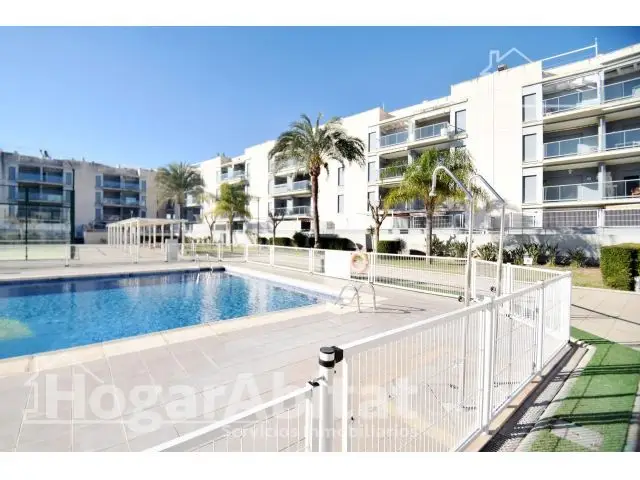 Apartamento en Playa Casablanca con Piscina y Terraza