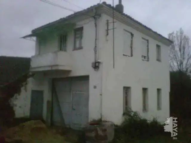 Chalet en Venta Carrocera Leon 4 Dormitorios 3 Banos 112m2