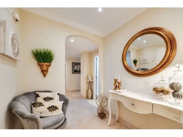 Apartamento en Venta en Marbella  Lujo en Elviria Las Terrazas de Santa Maria Golf