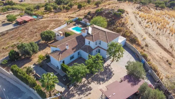 Cortijo de Lujo en Venta en Entrerrios 4 Dormitorios Piscina Privada