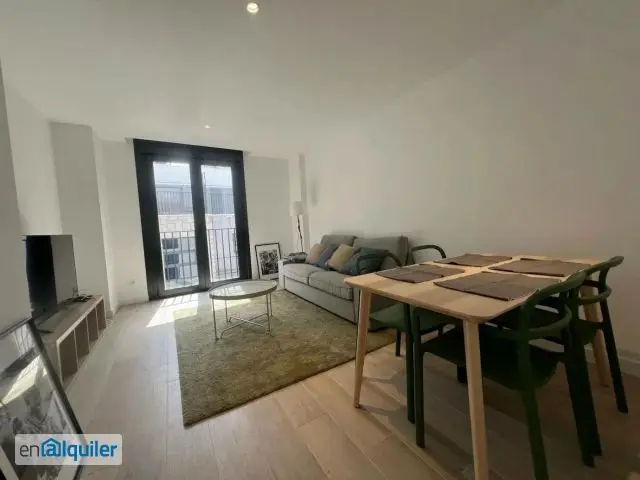 Piso en Madrid con Todo Incluido 2 Dormitorios y Terraza