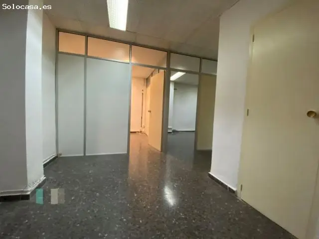 Venta de Oficina 65m2 en Centro - 3 Despachos y Aseo