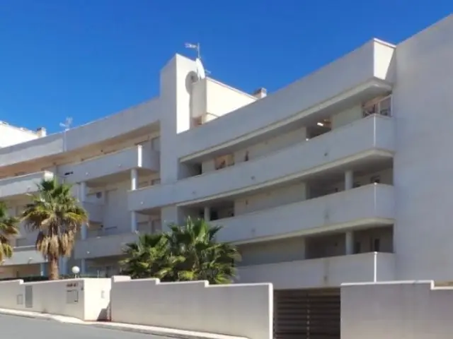 Apartamento en Orihuela 2 Dormitorios Piscina Aire Acondicionado