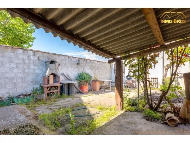 Casa Reformada con Patio en Heras de Ayuso