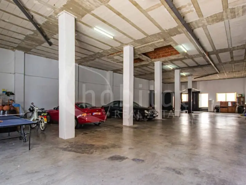 Local Comercial en Alquiler Los Montesinos 285m2