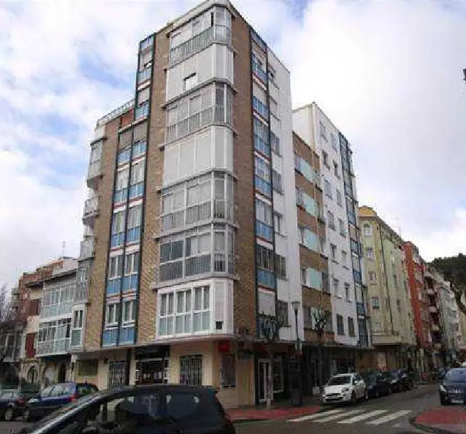 Local en Venta Burgos 131m2 Calle Diego Lainez