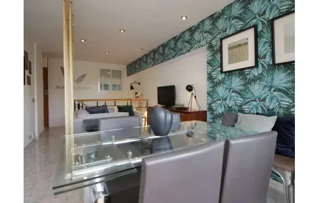 Rent a room of 124 m² in Barcelona