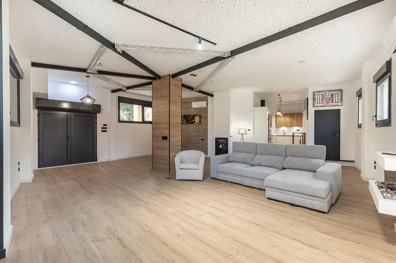 Local Reformado en Vivienda Diseño Calidad Confort Granada