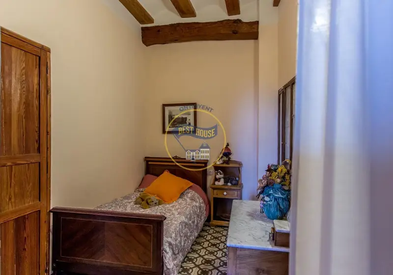 Chalet en venta en Albaida 5 habitaciones dobles con baño