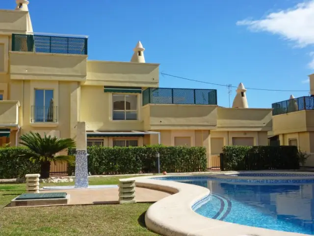 Apartamento 2 Dormitorios Denia Alquiler Cerca Playa