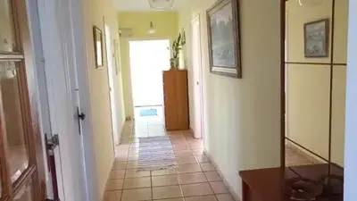 Chalet unifamiliar en venta con vistas al mar