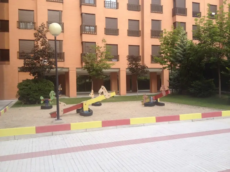 Apartamento amueblado junto a Plenilunio
