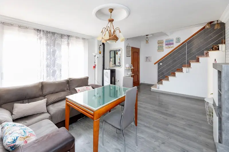 Adosado Reformado en Las Gabias 3 Habitaciones