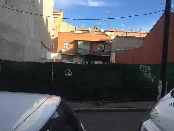 Solar Urbano Puente Vallecas 211m2 7 Viviendas Hipercor M30