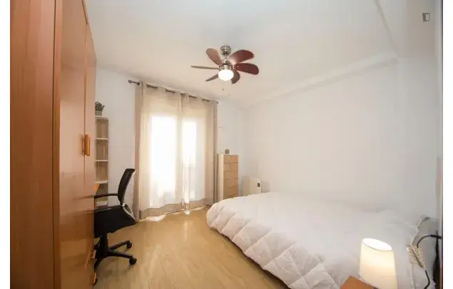 Alquiler Apartamento 4 Dormitorios Granada 3-24 Meses