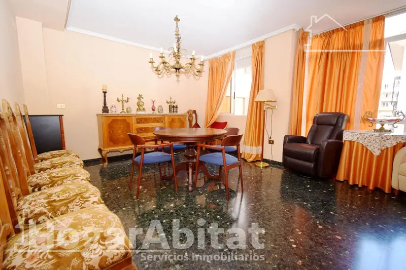 Piso en venta en Sagunto Centro con trastero y posibilidad de garaje