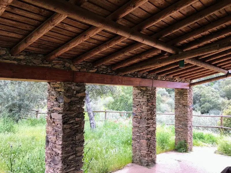 Casa Rural con Piscina y 4 Hectáreas en Madroñera