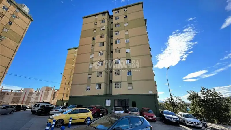 Piso en venta Malaga Monte Pavero 4 dormitorios cerca hospital