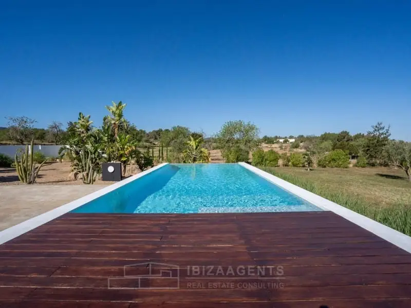 Chalet en Ibiza con Piscina y Licencia Turistica