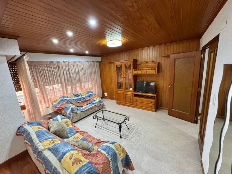 Apartamento en Alquiler Centro Elche 3 Habitaciones 2 Baños
