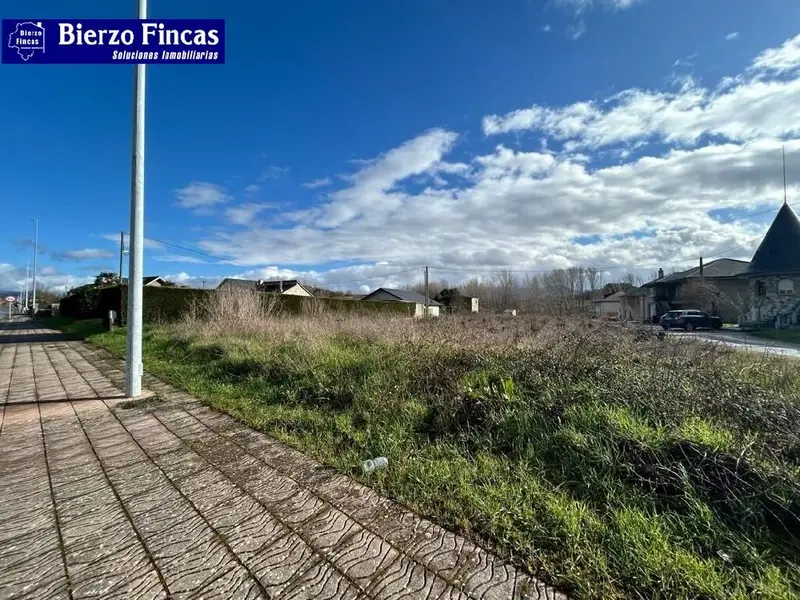Venta Solar con Jardin en Camponaraya