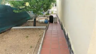 Chalet en Albinyana con Piscina y Jardin