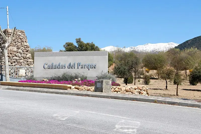 Venta Parcela en Cañadas del Parque Dilar Proyecto Vivienda