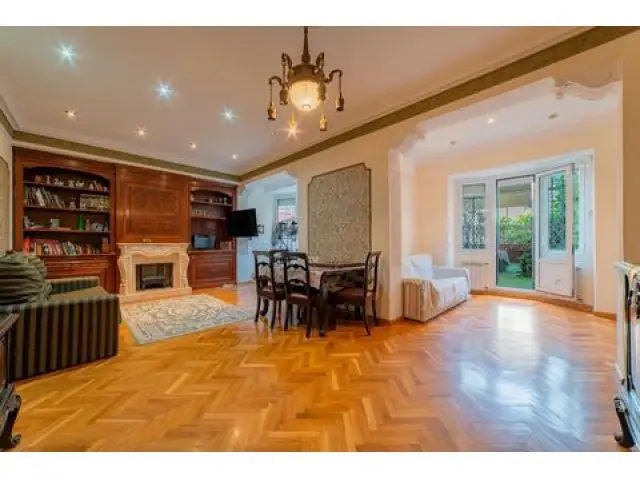 Piso en Calle Provença 159m² 4 Dormitorios Terraza 65m²